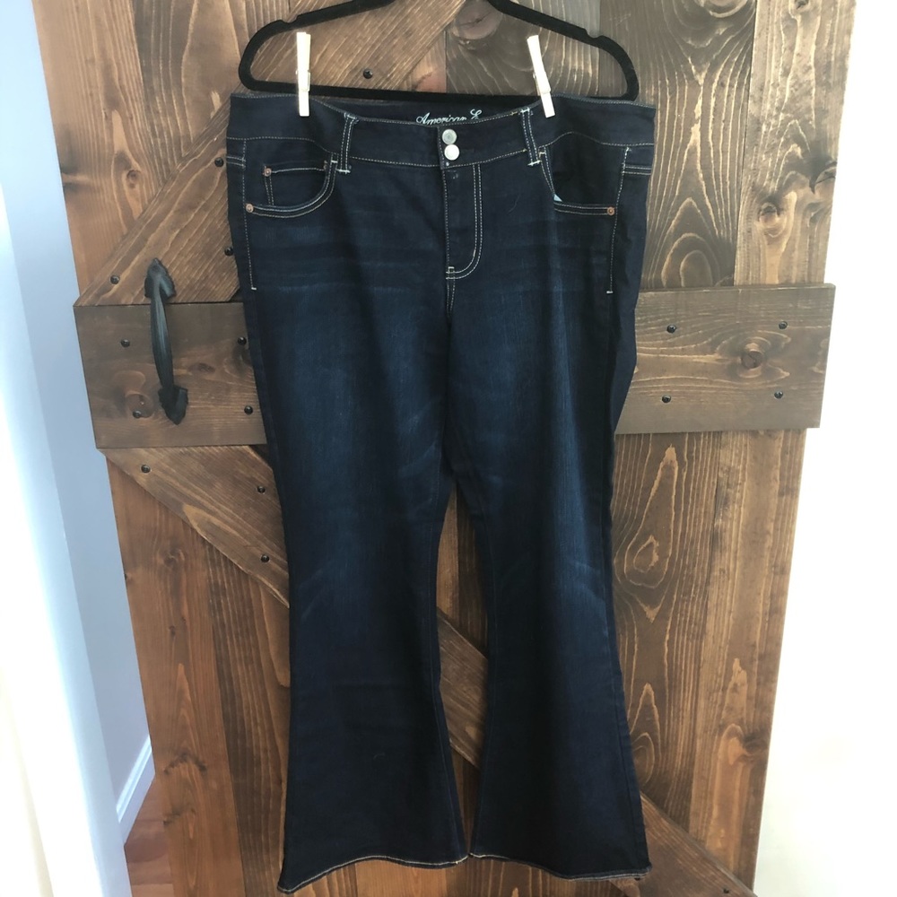 AE Artist Jeans